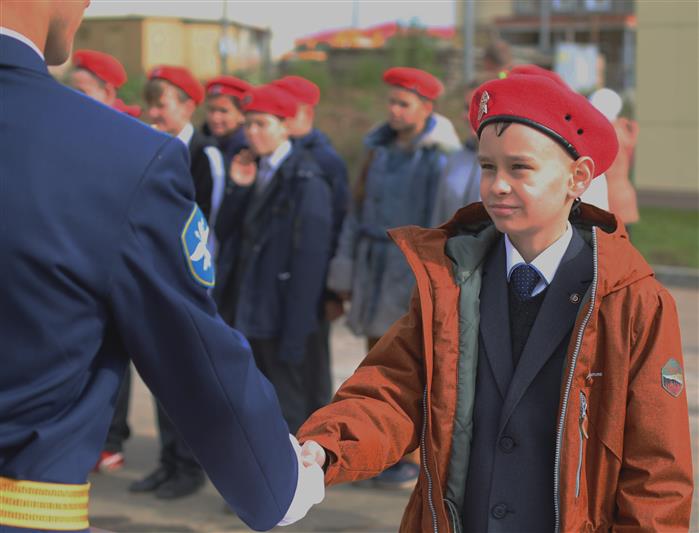 На базе авиаполка Росгвардии в Нижнем Новгороде состоялось торжественное посвящение школьников в юнармейцы (фото, видео)