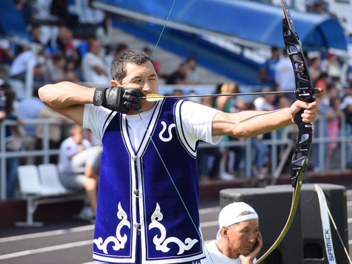 Росгвардеец стал серебряным призером турнира по алтайскому многоборью «Игры Ирбизека»