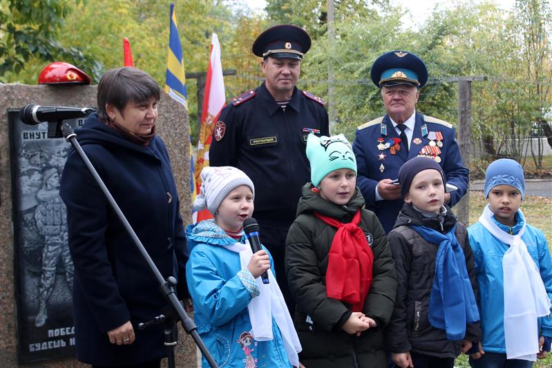 В Зауралье при участии Росгвардии торжественно открыт памятник воинам внутренних войск