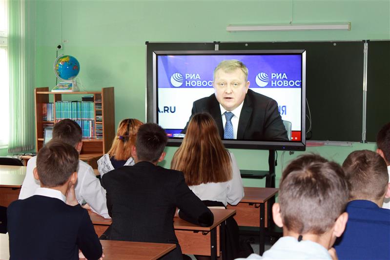 Ямальские школьники приняли участие в тематическом интернет-уроке Росгвардии