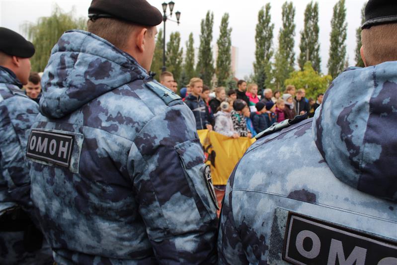 Курские росгвардейцы приняли участие в торжественном открытии соревнований по туризму памяти Героя России Андрея Хмелевского