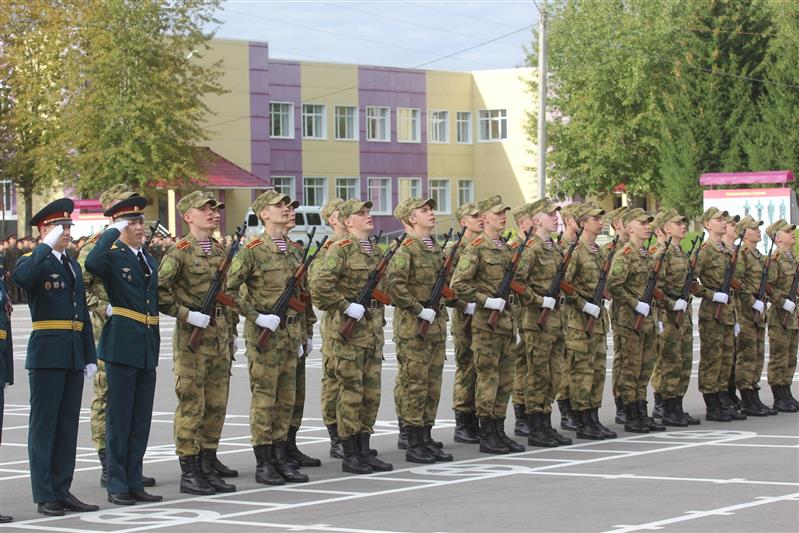 Курсанты вузов Росгвардии приняли Военную присягу (видео)