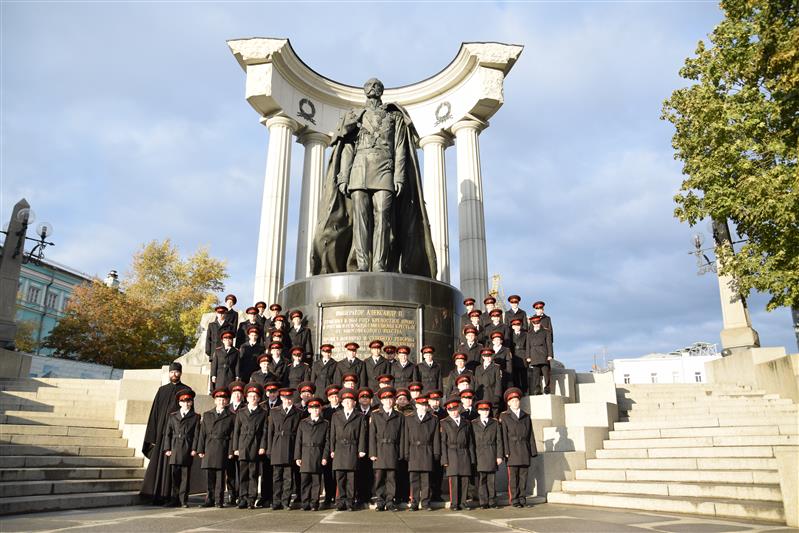 Кадеты МПКУ им. М.А. Шолохова приняли участие в памятных мероприятиях, посвященных 630-летию со дня кончины благоверного князя Дмитрия Донского