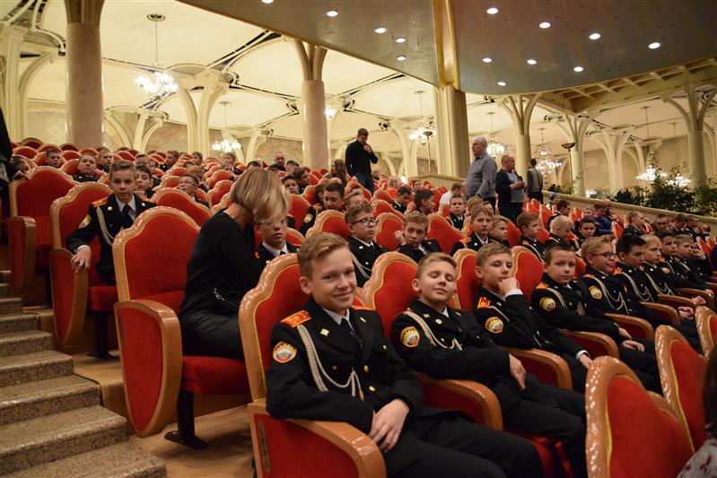 Кадеты МПКУ им. М.А. Шолохова приняли участие в памятных мероприятиях, посвященных 630-летию со дня кончины благоверного князя Дмитрия Донского