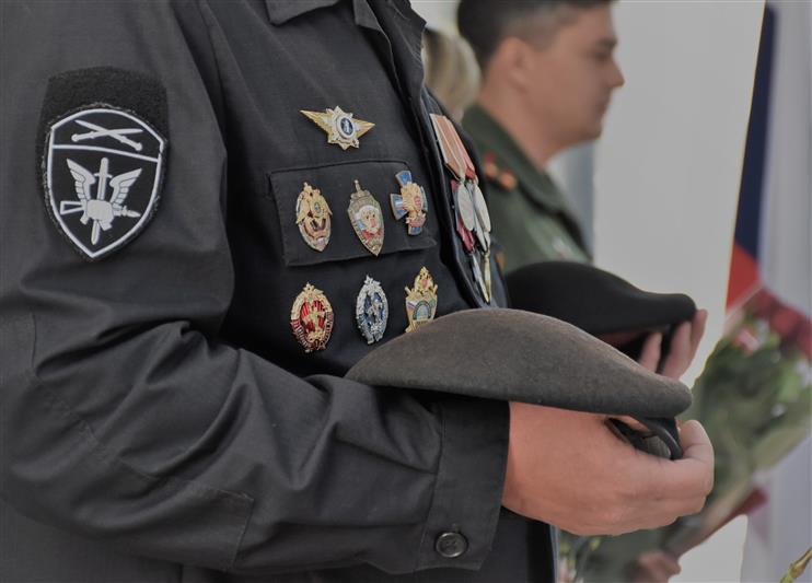 Бойцы адыгейского ОМОН вместе со школьниками почтили память Героя России Артёма Гармаша