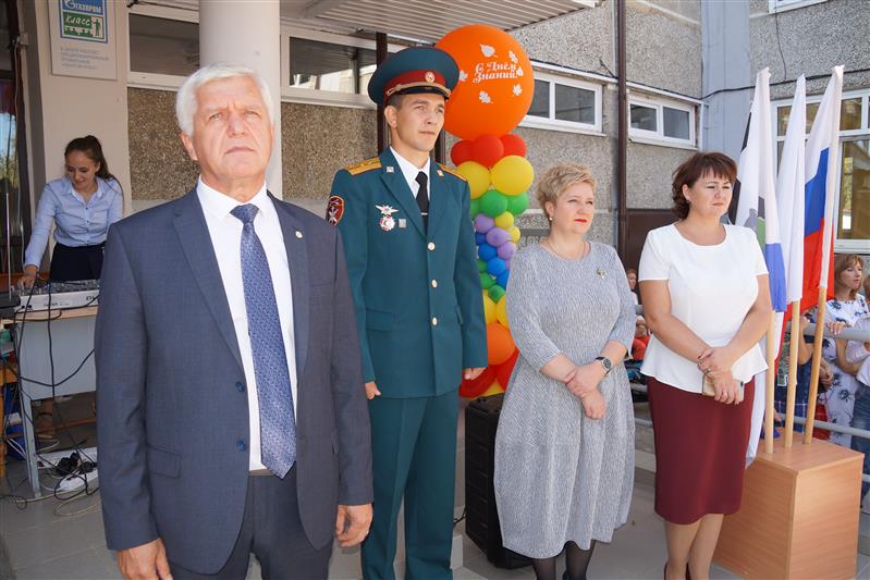 В День знаний в Иркутске торжественно открылся профильный класс Росгвардии