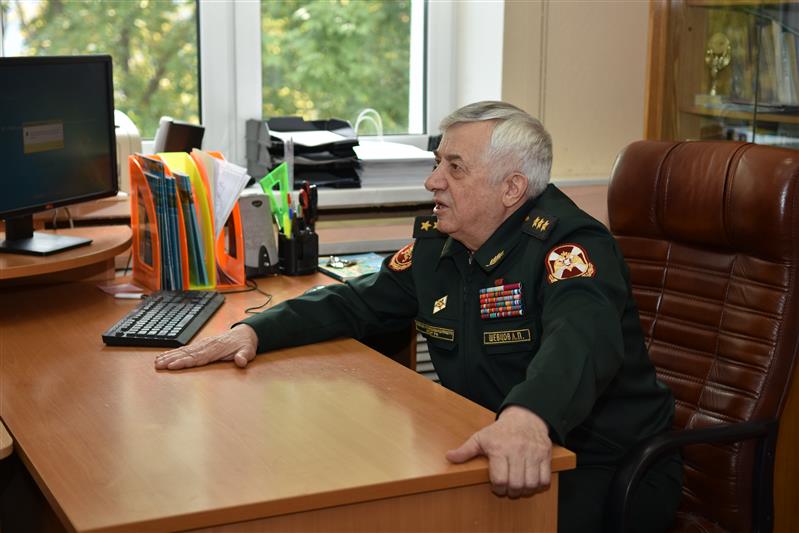 Ветераны рассказали кадетам Росгвардии о мужестве
