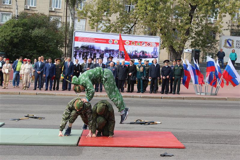 Курские росгвардейцы приняли участие в торжественном открытии военных сборов призывной и допризывной молодежи