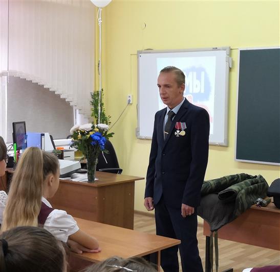 В День солидарности в борьбе с терроризмом росгвардейцы Южного округа провели тематические мероприятия для школьников