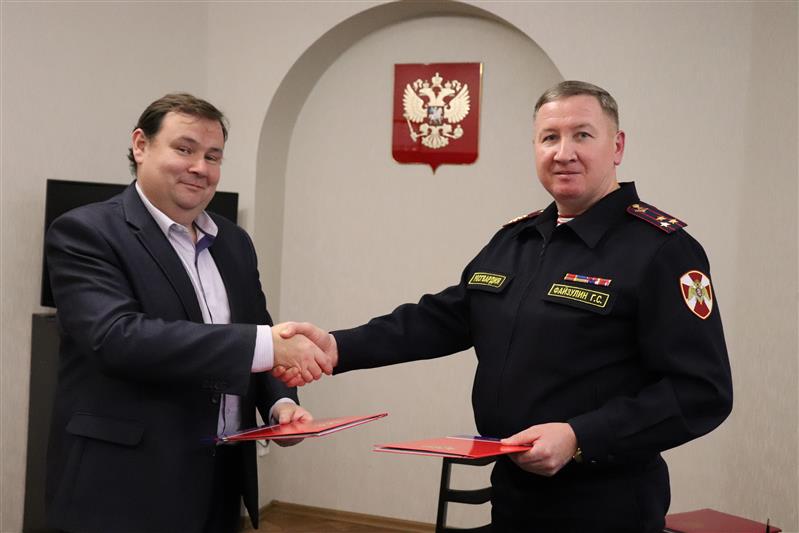 Подписано соглашение о сотрудничестве между Росгвардией и двумя йошкар-олинскими школами 