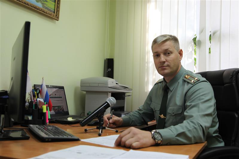 Радиослушателям Ямала рассказали о порядке поступления в Новосибирский военный институт Росгвардии
