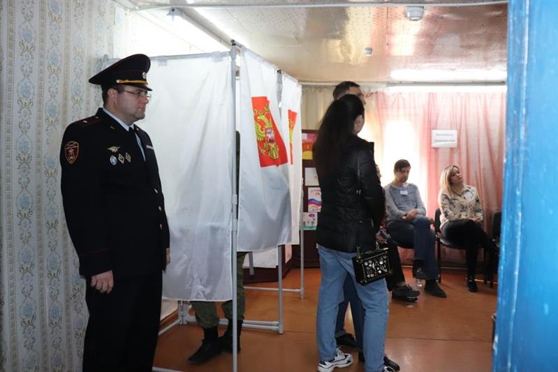 Росгвардейцы обеспечили правопорядок в Единый день голосования на Дальнем Востоке