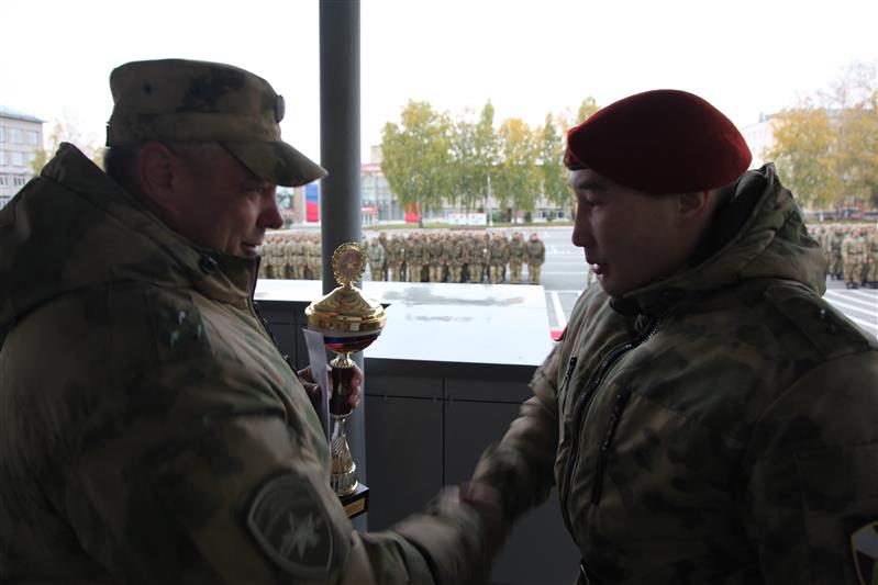 Курсанты Новосибирского военного института Росгвардии отметили День образования сил специального назначения