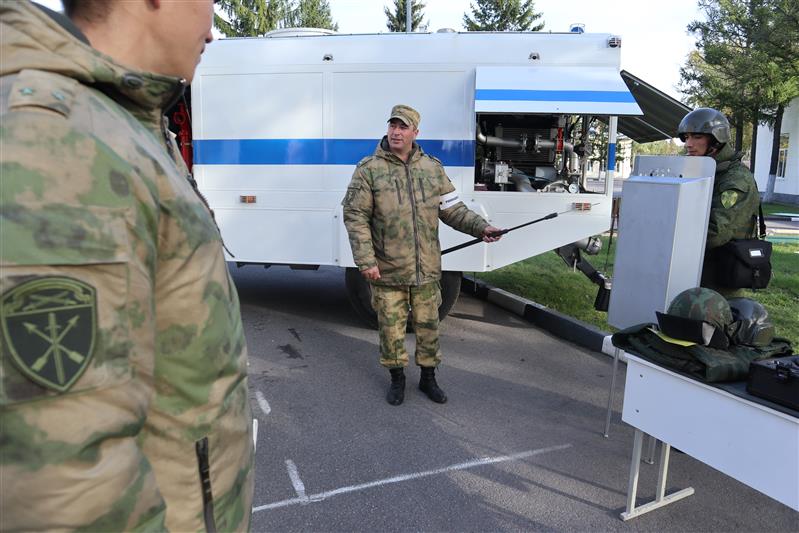 Завершился учебно-методический сбор выпускников военных вузов, поступивших на службу в Северо-Западный округ Росгвардии