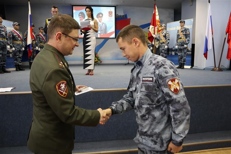 Санкт-петербургский специальный моторизованный полк Северо-Западного округа Росгвардии отметил 53-летие