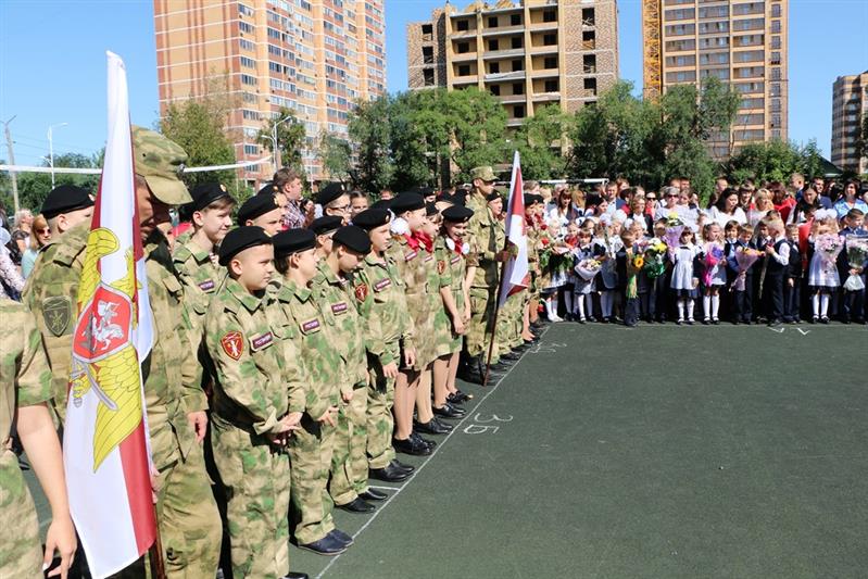 В Благовещенске в День знаний торжественно открыли профильный школьный класс Росгвардии (фото)