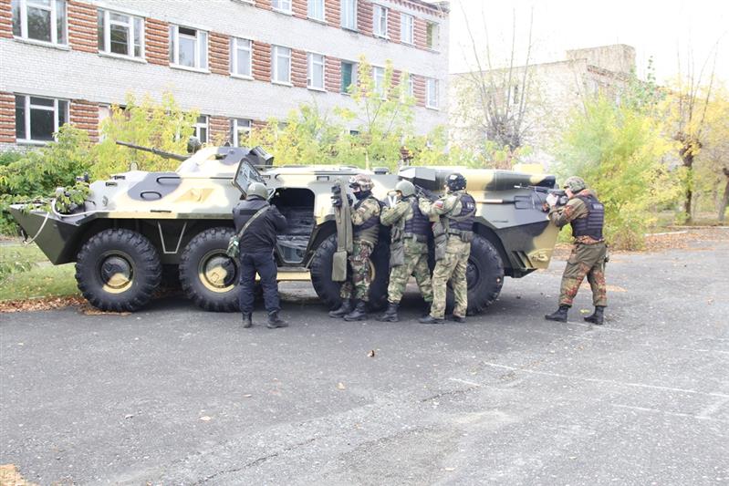 В Тюмени под руководством командующего Уральским округом Росгвардии прошло тактико-специальное учение