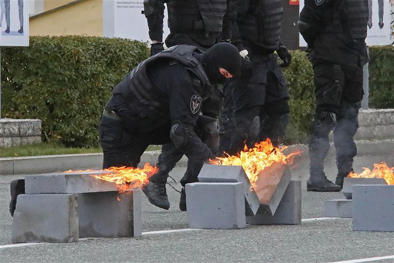В Екатеринбурге открыт памятник погибшим воинам правопорядка