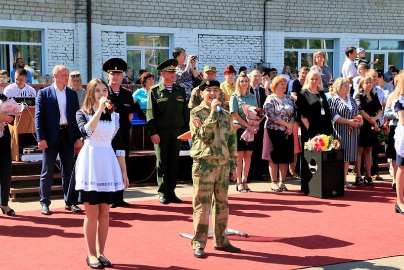 В Благовещенске в День знаний торжественно открыли профильный школьный класс Росгвардии (фото)