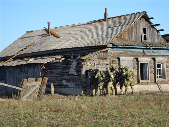 Иркутский и омский СОБР провели совместный полевой выход (фото)
