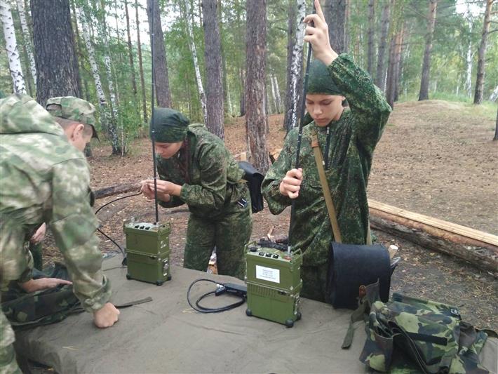 Ребята из ангарского класса Росгвардии начали учебный год с полевых сборов