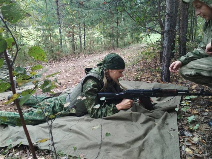 Ребята из ангарского класса Росгвардии начали учебный год с полевых сборов