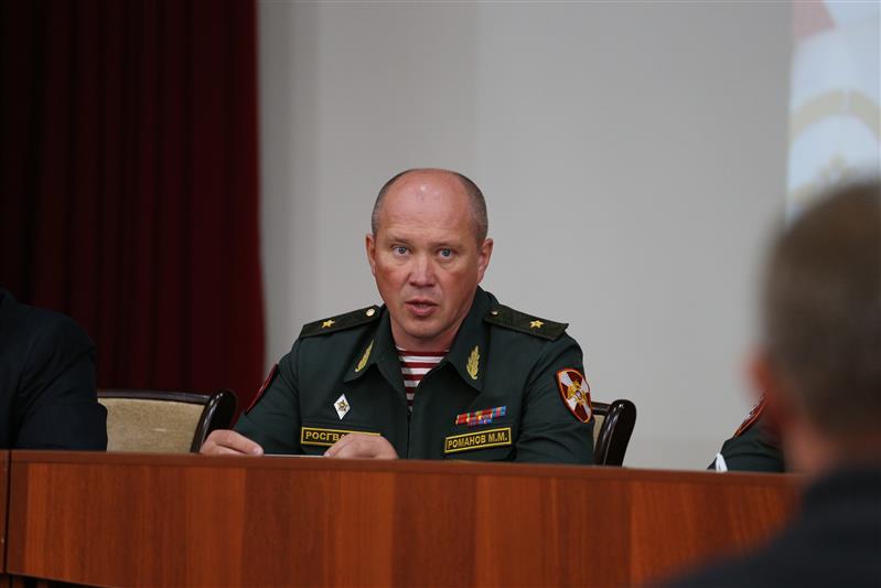 Командующий Северо-Кавказским округом Росгвардии генерал-лейтенант Игорь Гетманов провел совещание с председателями ветеранских организаций