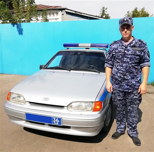 В Воронежской области росгвардеец в свободное от службы время задержал грабителя