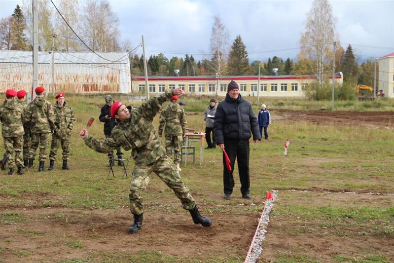 Ученики пермского класса Росгвардии участвуют в XII Фестивале-форуме кадетских корпусов России «Виват, кадет!»