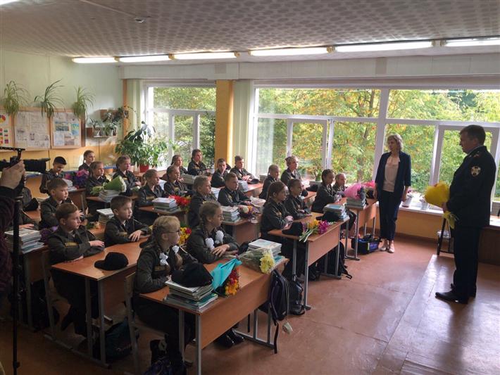 В День знаний в Вологодской области торжественно открылся профильный школьный класс Росгвардии