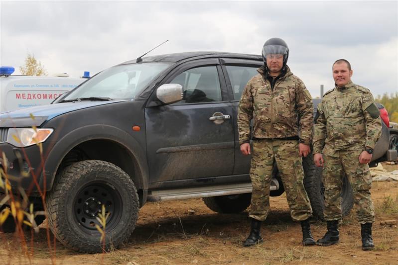 Ветераны Росгвардии приняли участие в автобиатлоне «Живая сталь» (фото)