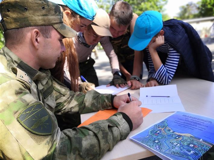Представители  Росгвардии организовали тематические квесты для ребят из «Океана»