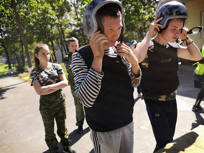 Представители  Росгвардии организовали тематические квесты для ребят из «Океана»