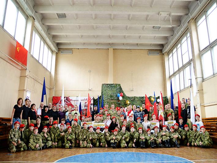 В Кемерове представители Росгвардии провели для школьников спортивный турнир в память о погибшем бойце СОБР