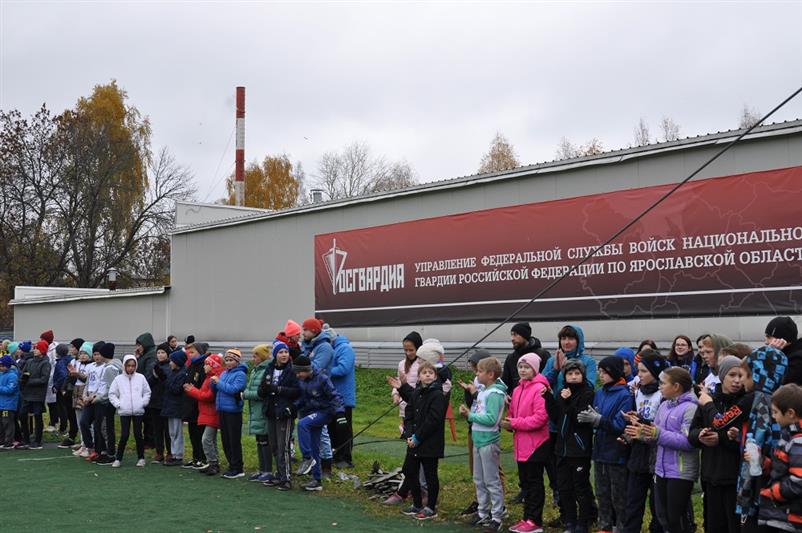 Бойцы ярославского ОМОН провели спортивные состязания среди воспитанников спортивных клубов города