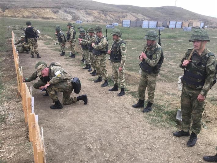 Завершилась стажировка курсантов Санкт-Петербургского военного института Росгвардии в грозненском соединении (фото)