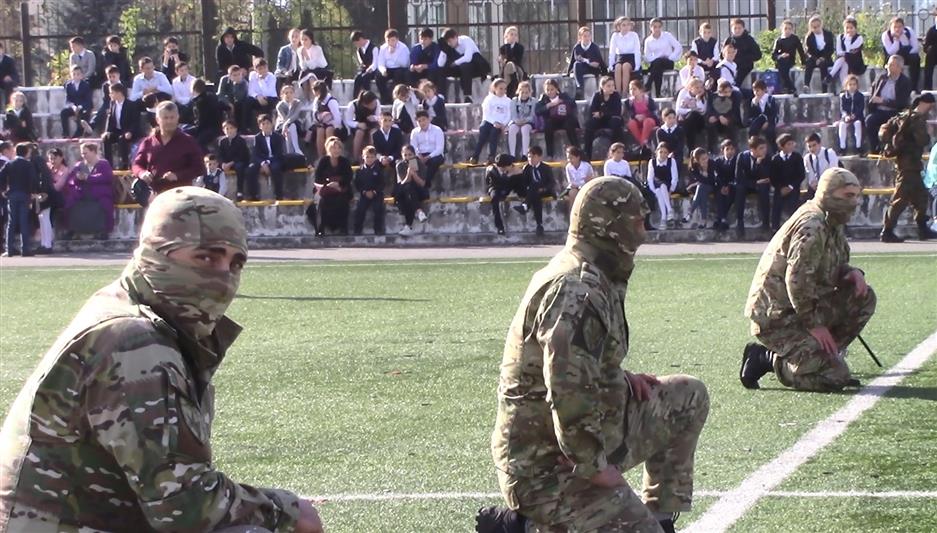 Сотрудники ОМОН продемонстрировали свою подготовку в рамках празднования Дня спецназа в Северной Осетии