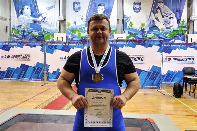 Сотрудник Росгвардии стал победителем чемпионата ХМАО – Югры по классическому пауэрлифтингу 