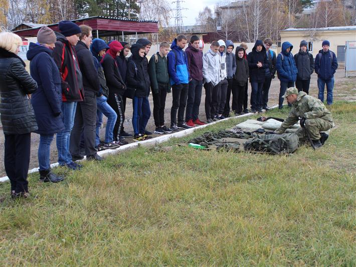 Тематическое мероприятие для будущих призывников проведено в ангарской воинской части Росгвардии