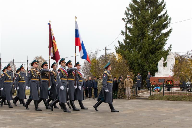Военнослужащие ОДОН имени Ф.Э. Дзержинского Росгвардии почтили память солдат, защищавших Москву в 1941 году