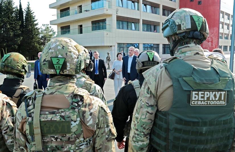 Крымские росгвардейцы приняли участие в межведомственном тактико-специальном занятии на территории Международного детского центра «Артек» 