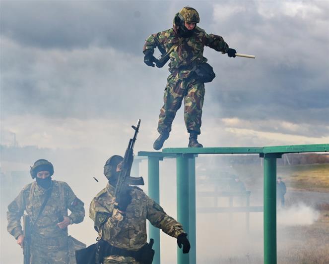 Омский ОМОН отпраздновал своё 27-летие военизированной эстафетой