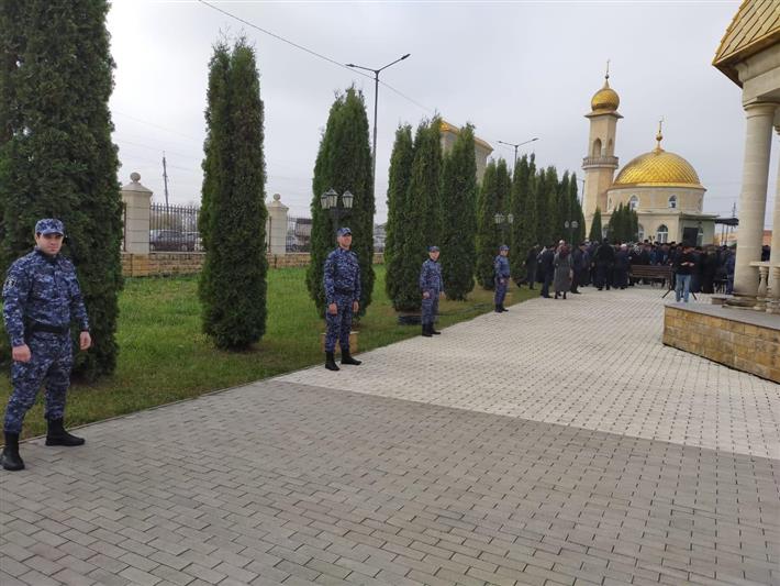 Росгвардия обеспечила правопорядок при проведении в Ингушетии траурного митинга памяти жертв осетино-ингушского конфликта