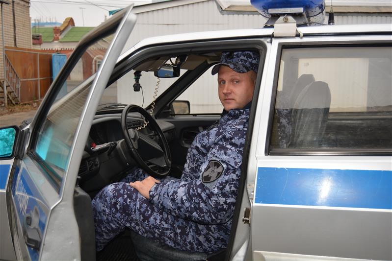 В Воронежской области сотрудники Росгвардии задержали вора-рецидивиста  
