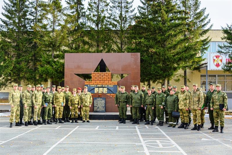 В Уральском округе Росгвардии состоялся учебно-методический сбор инспекторов ВАИ и начальников контрольно-технических пунктов