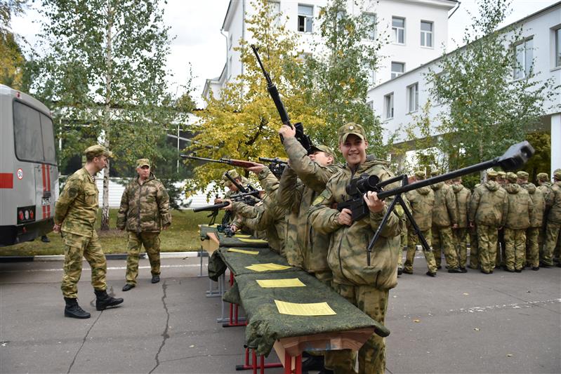 В гостях у воспитанников Московского президентского кадетского училища Росгвардии побывали спецназовцы 