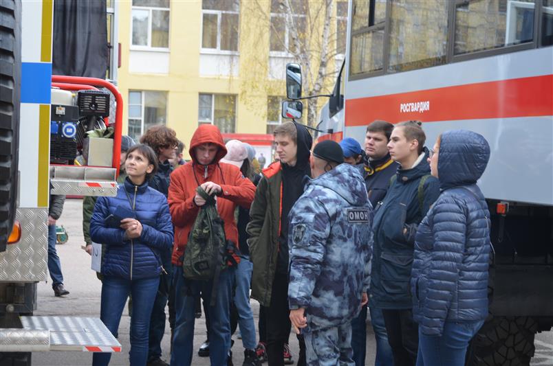 В московской дивизии Росгвардии проведена акция «День призывника»