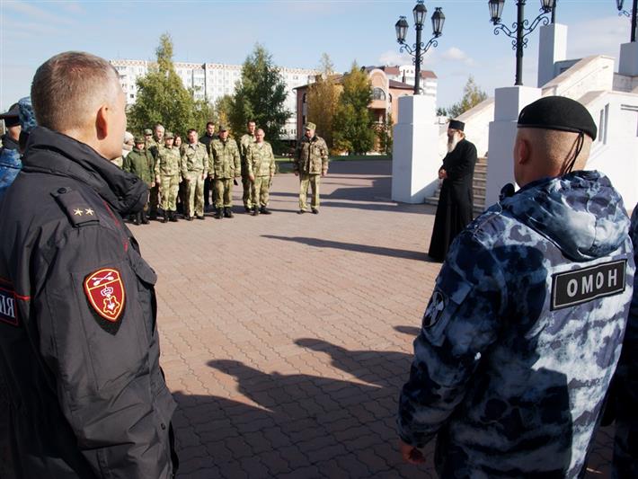 Росгвардейцы приняли участие в литургии, посвященной прибытию иконы «Спас Нерукотворный» в Абакан