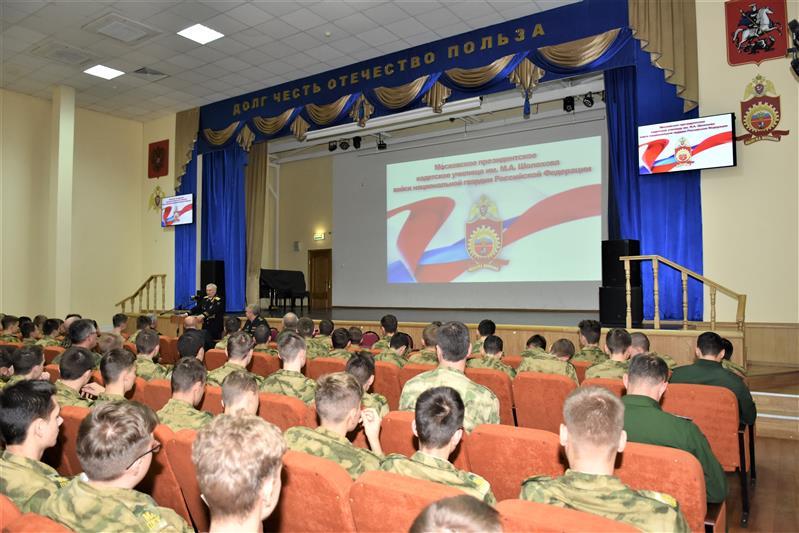 Кадеты МПКУ им. М.А. Шолохова встретились с одним из первых командиров «Альфы»