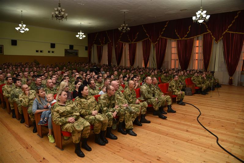 Победители и лауреаты конкурса Росгвардии «Солдаты антитеррора» выступили для военнослужащих полка Росгвардии в Урус-Мартане